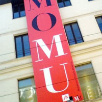 Logo van het Modemuseum