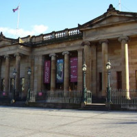 Voorgevel van de National Gallery of Scotland