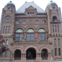 Voorgevel van het Parlementsgebouw van Ontario