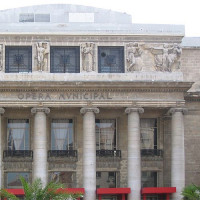 Voorkant van de Opéra Municipal