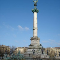 Monument op de Place des Quinconces