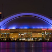 Nachtbeeld op het Rogers Centre