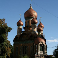 Zicht op de Russische kerk
