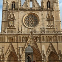 Gevel van de Cathédrale de Saint-Jean