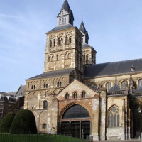 Zicht op de Sint Servaas-Basiliek