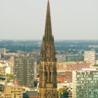 Vergezicht op de St.-Nikolai-Kirche