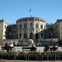 Voorgevel van het Stortinget