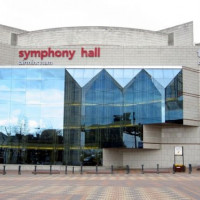 Buitenkant van de Symphony Hall