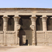 Poort van de Tempel van Esna