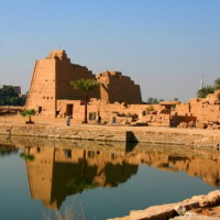 Meer aan de Tempels van Karnak