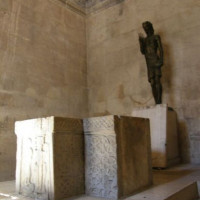 Binnen in de Tempel van Jupiter