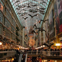 In het Toronto Eaton Centre