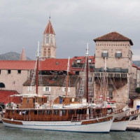 Zeilschepen in Trogir