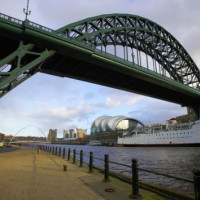 Onder de Tyne Bridge