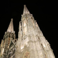 Nachtbeeld van de Votivkirche