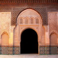 Poort in de Medersa Ben Youssef