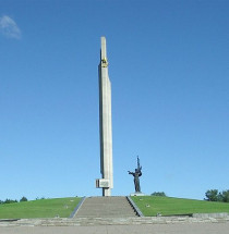 Heldenstadmonument